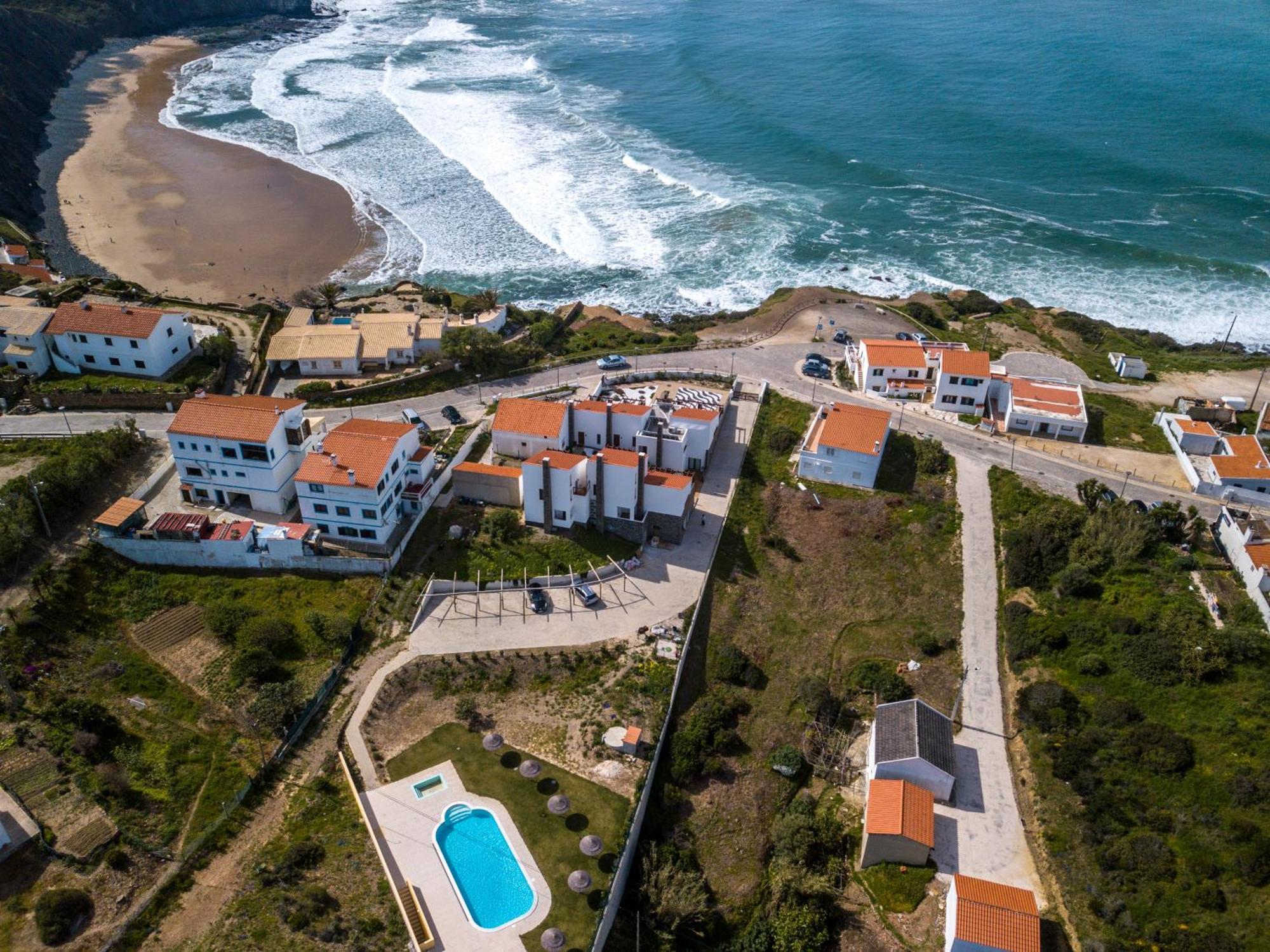 Falésias da Arrifana Praia da Arrifana Extérieur photo
