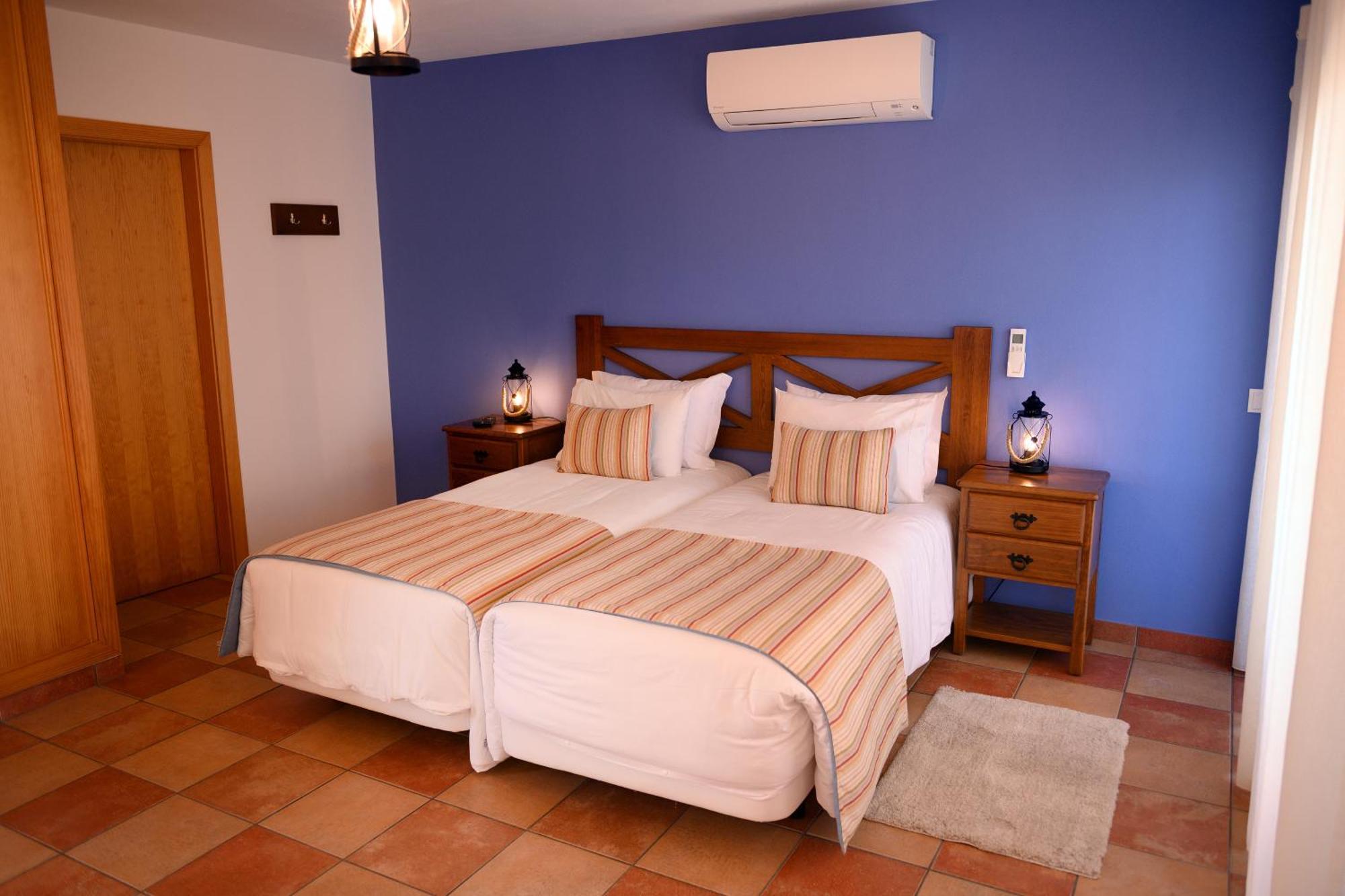 Falésias da Arrifana Praia da Arrifana Chambre photo
