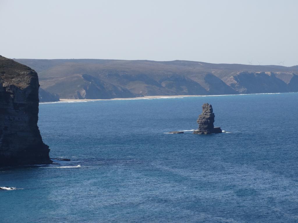 Falésias da Arrifana Praia da Arrifana Extérieur photo